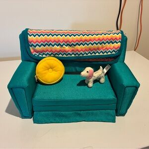 American girl Mary Ellen’s sofa bed